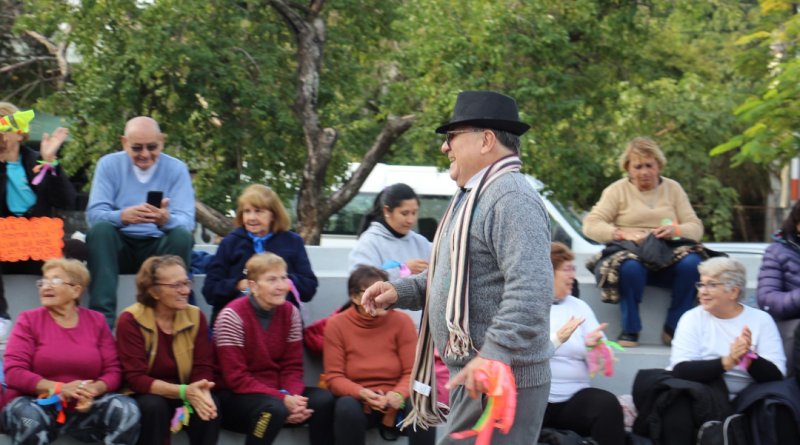 COMENZÓ RESISTENCIA A AGASAJAR A LOS ABUELOS EN EL MES DEL BUEN TRATO A LOS ADULTOS MAYORES.