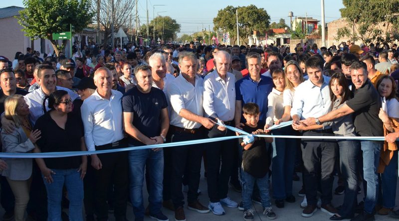 NIKISCH RESALTÓ LA LABOR CONJUNTA PARA SUMAR MAS PAVIMENTO PARA LA ZONA SUR DE RESISTENCIA