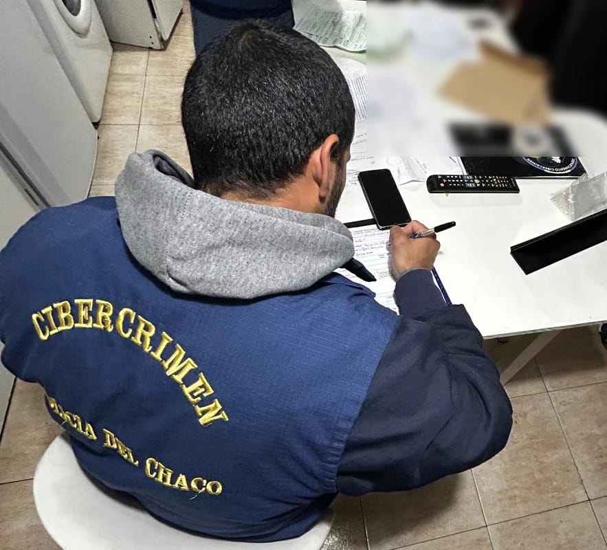 ALLANAMIENTO:SECUESTRARON ELEMENTOS DE INTERES EN LA CAUSA POR LAS ESTAFAS A ADULTOS MAYORES.